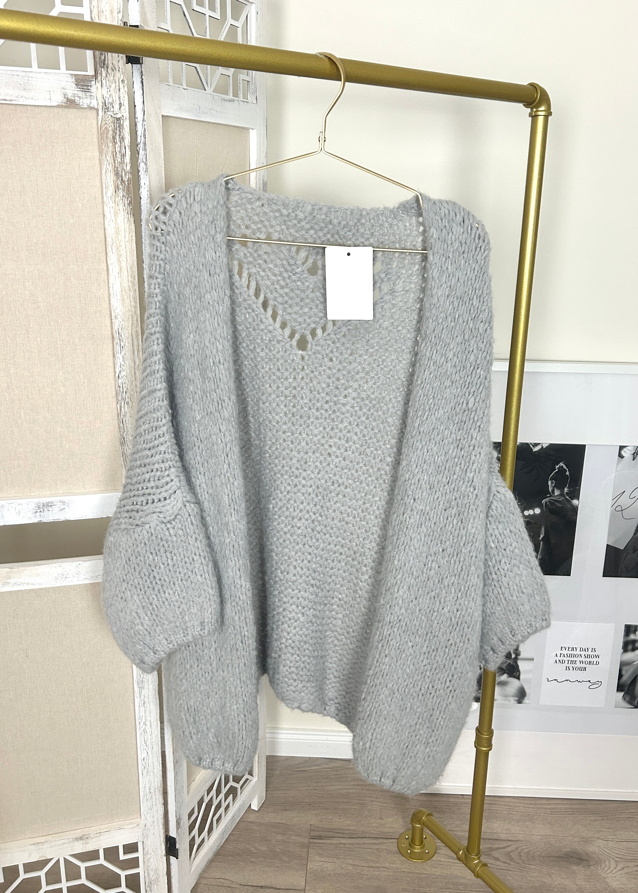 Strickjacke "Herz" in Grau