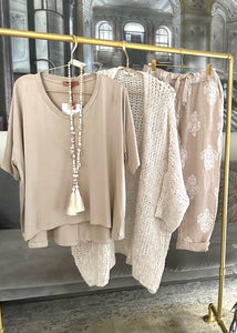 Oversize T-Shirt in Beige