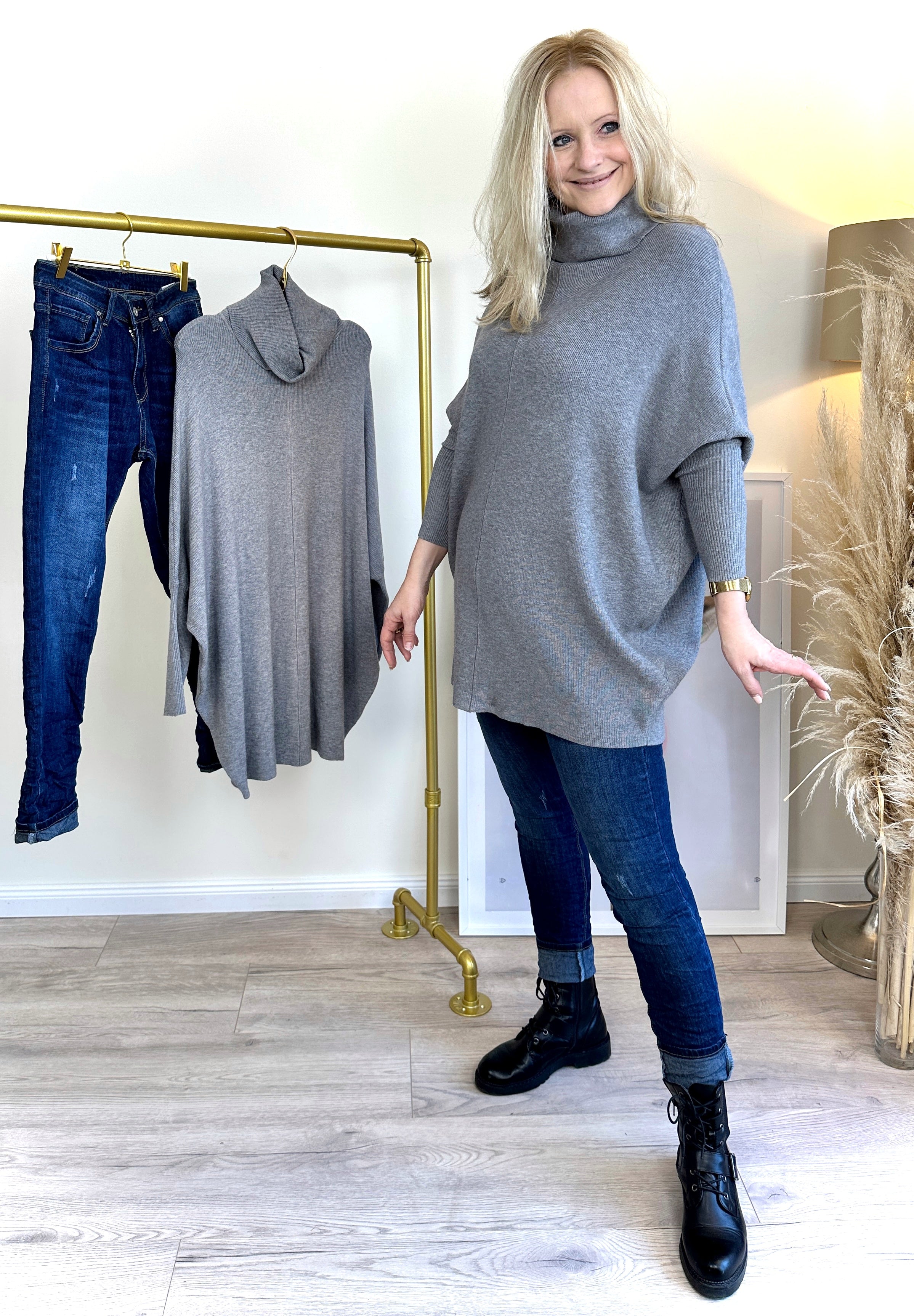 Feinstrickpullover Oversized in Grau